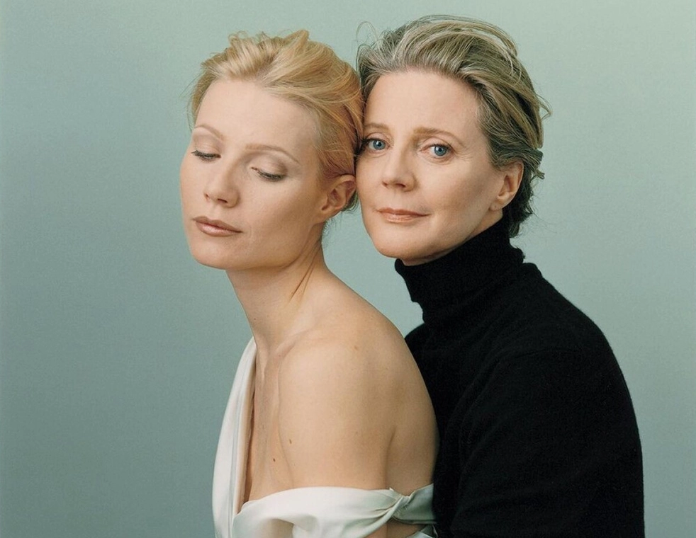 annie leibovitz gwyneth paltrow blythe danner women