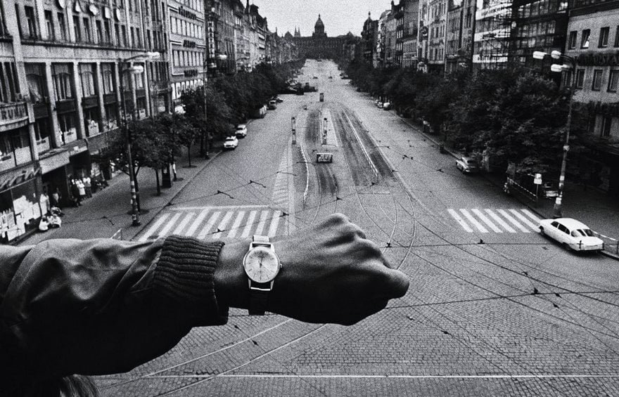 Le 100 fotografie che hanno cambiato il mondo Invasion Of Prague