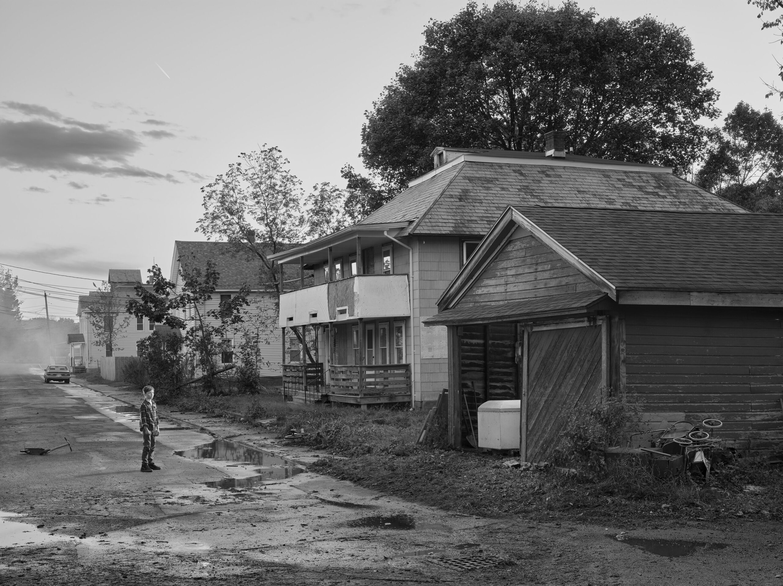 GREGORY CREWDSON, The Burial Vault, 2021-2022, digital pigment print,34.5 x 46 in. ©Gregory Crewdson