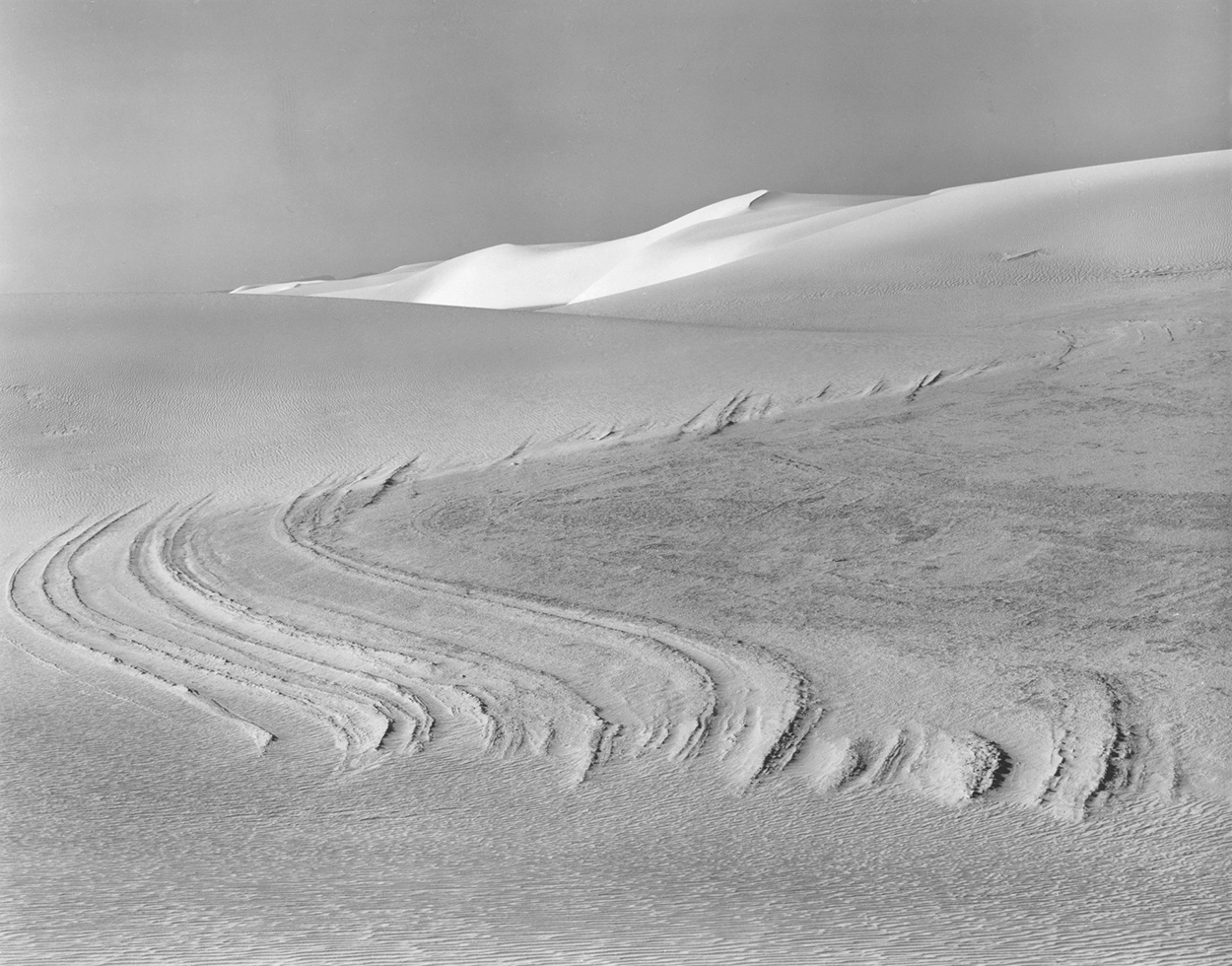 Architettura e paesaggio: da Ansel Adams a Luigi Ghirri 29 Edward Weston White Sands, New Mexico 1941