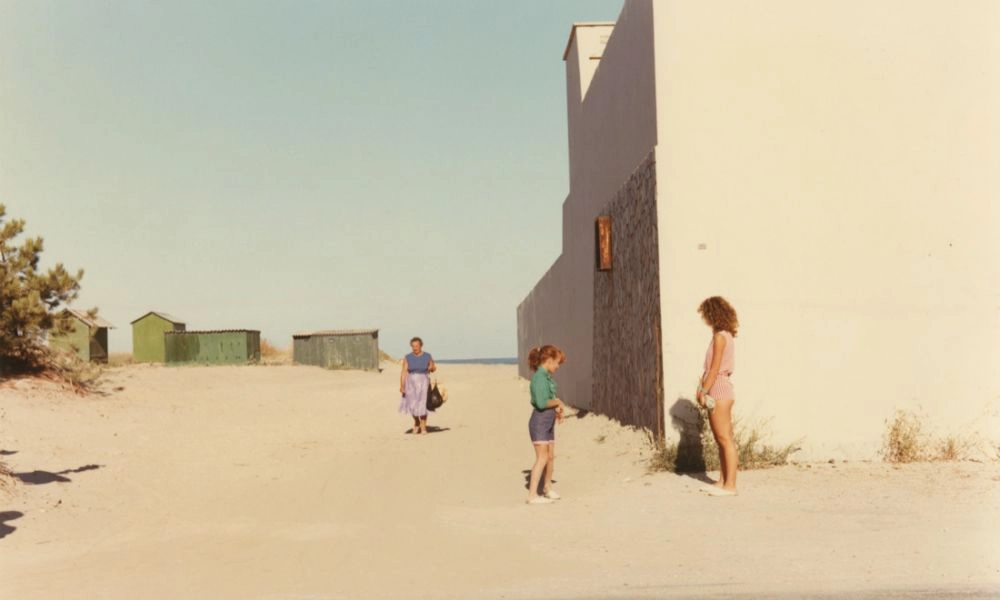 Architettura e paesaggio: da Ansel Adams a Luigi Ghirri 35 Luigi Ghirri. Marina di Ravenna, 1986 (© Eredi di Luigi Ghirri, Courtesy Editoriale Lotus)