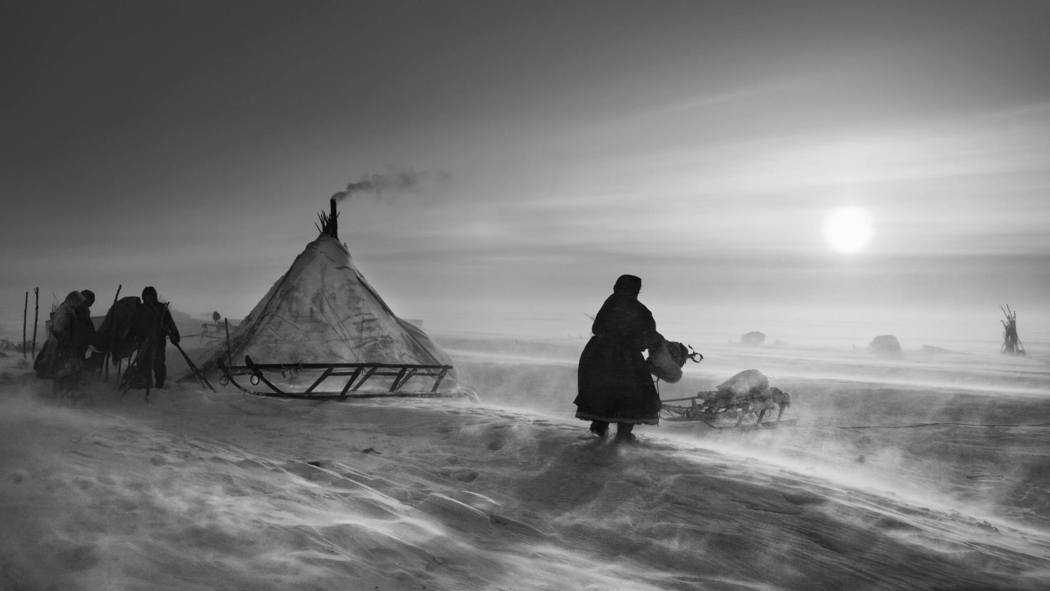 Architettura e paesaggio: da Ansel Adams a Luigi Ghirri 32 Sebastia salgado North of the Ob River, about 100 kilometers inside the Yamal peninsula, Siberia’ (2011)