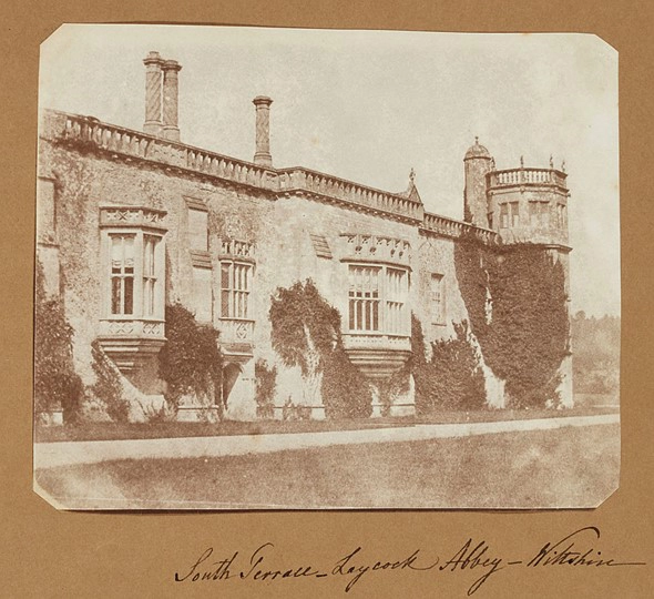 Architettura e paesaggio: da Ansel Adams a Luigi Ghirri 26 William Henry Fox Talbot English, 1800–1877 York Minster, about 1845 salt print, 6 5 8 x 8 1 8 in. (17 x 21 cm) Henry Melville Fuller Fund, 2007.3.28 500px